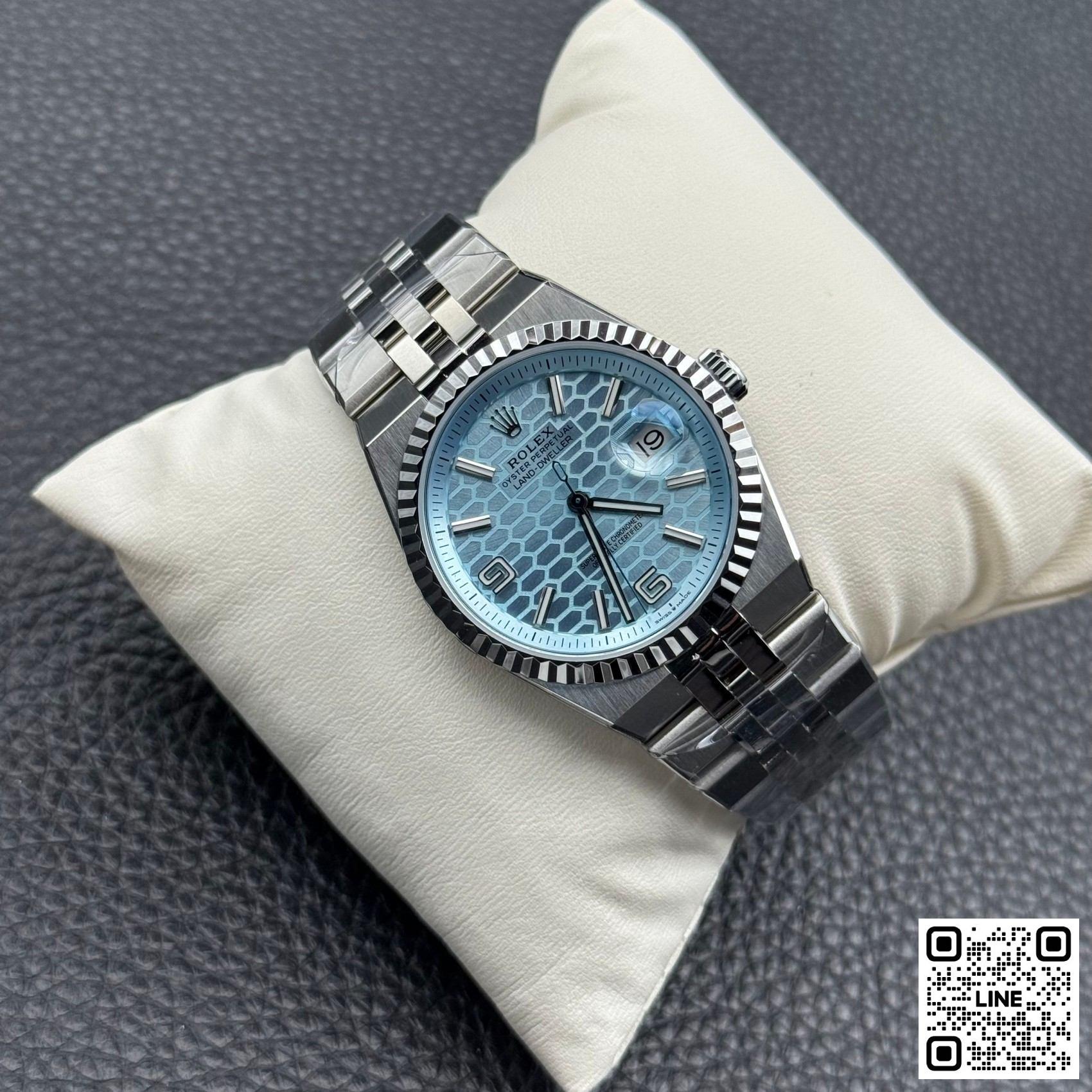 カテゴリ:<a href='/product.shtml?cid=789'>ランド ドゥエラー</a> <br>NOOB工場 ロレックス ランドドゥエラー 127336 ハニカムモチーフ 36MM アイスブルー 7135ムーブメント