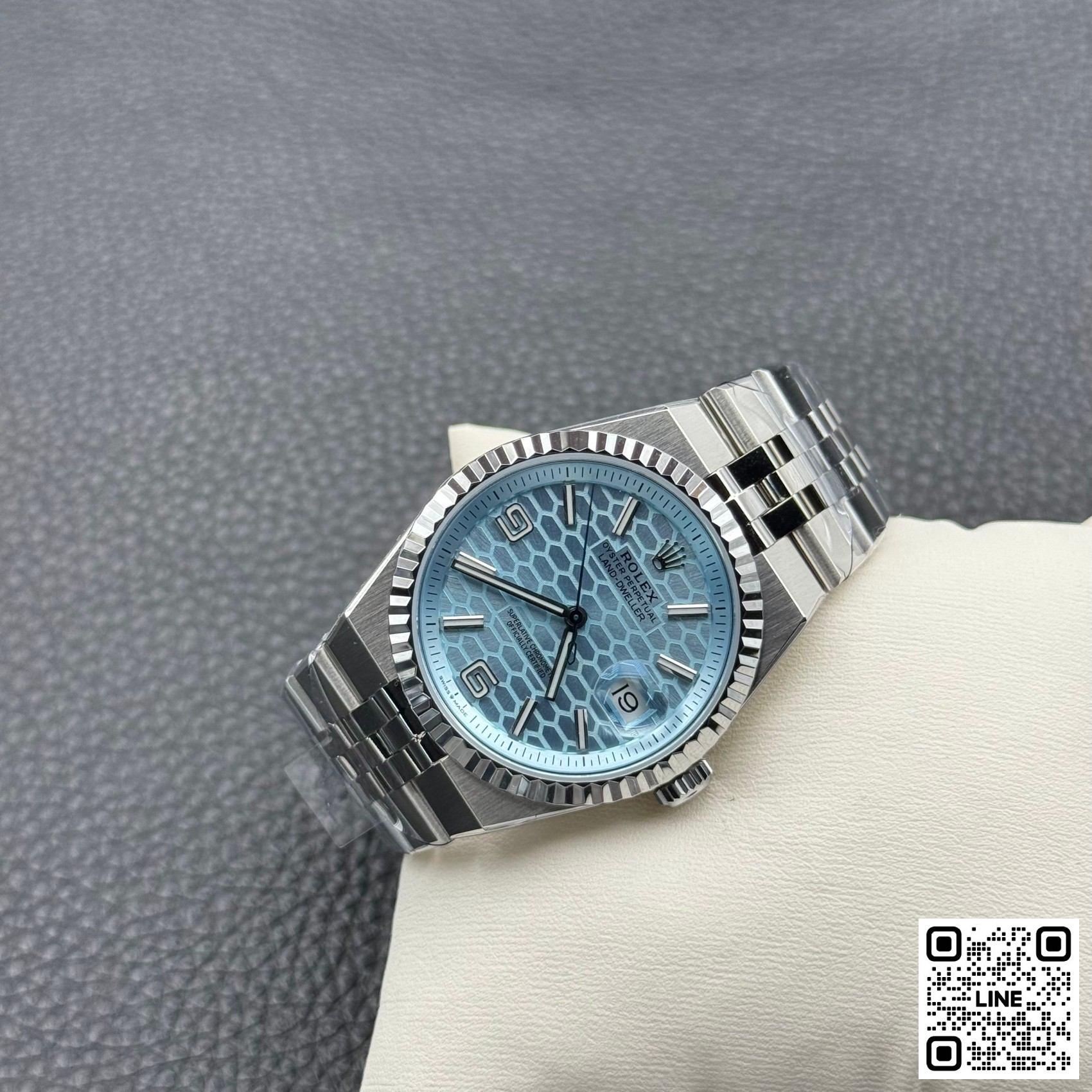 カテゴリ:<a href='/product.shtml?cid=789'>ランド ドゥエラー</a> <br>NOOB工場 ロレックス ランドドゥエラー 127336 ハニカムモチーフ 36MM アイスブルー 7135ムーブメント